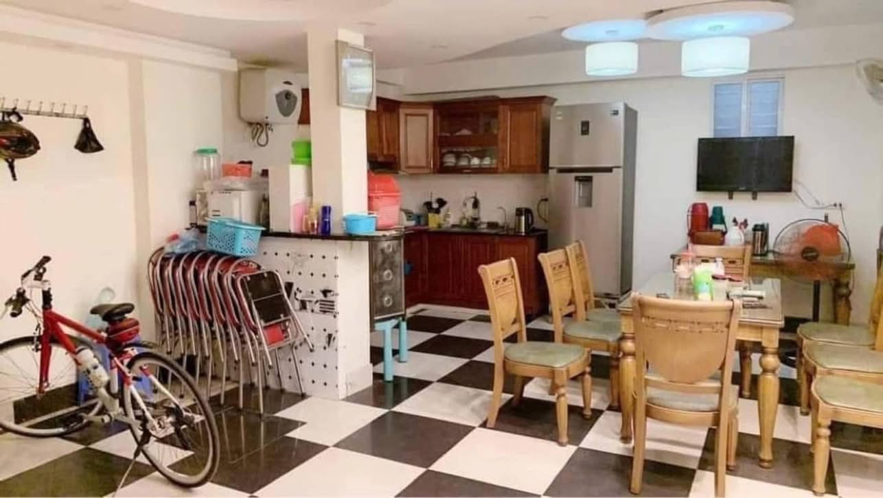 Bán nhà mặt phố Phương Canh 215m² MT8m KD sầm uất Giá 49 tỷ - Ảnh 1